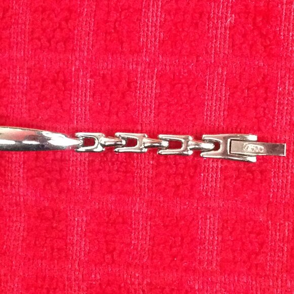 Vintage Ladies Coca Cola Wrist Watch w Coke Bottle Charm - Picture 6 of 6